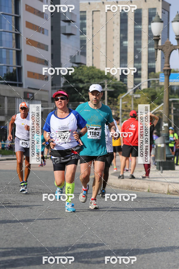 Buy your photos of the eventMeia Maratona Internacional de Curitiba 2018 on Fotop