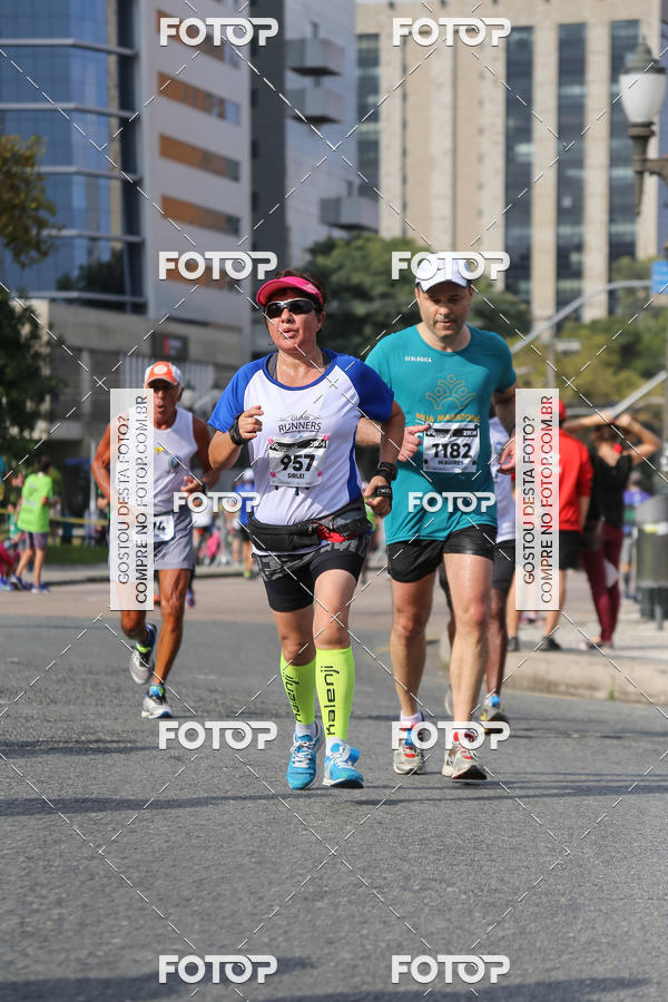 Buy your photos of the eventMeia Maratona Internacional de Curitiba 2018 on Fotop