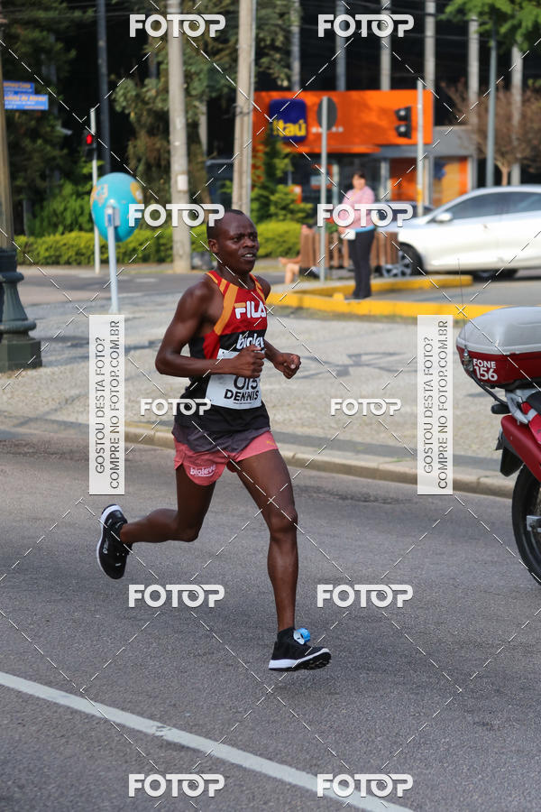 Buy your photos of the eventMeia Maratona Internacional de Curitiba 2018 on Fotop
