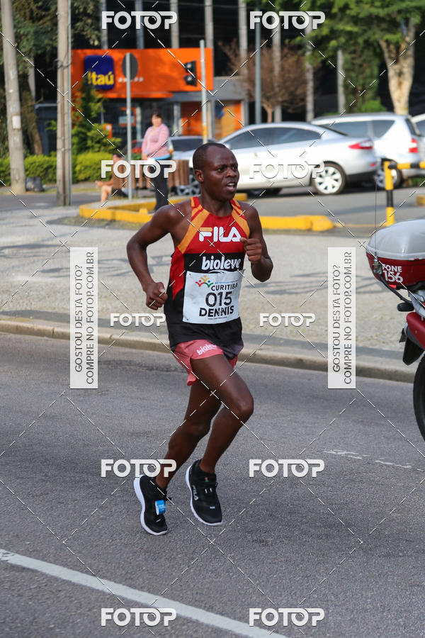 Buy your photos of the eventMeia Maratona Internacional de Curitiba 2018 on Fotop