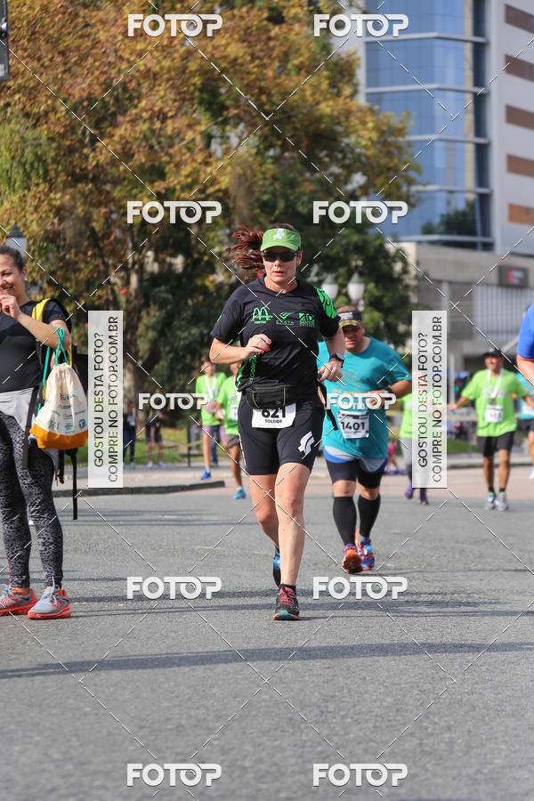 Buy your photos of the eventMeia Maratona Internacional de Curitiba 2018 on Fotop