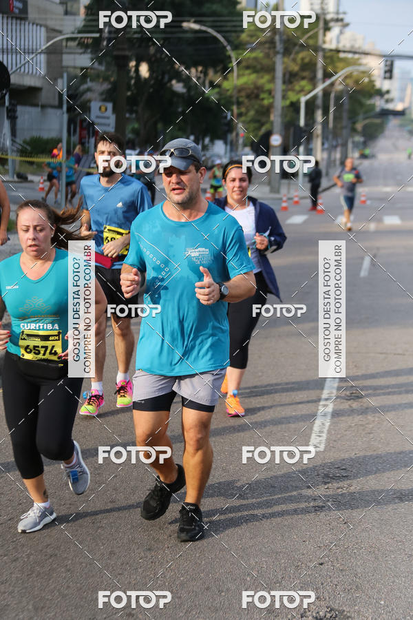 Buy your photos of the eventMeia Maratona Internacional de Curitiba 2018 on Fotop