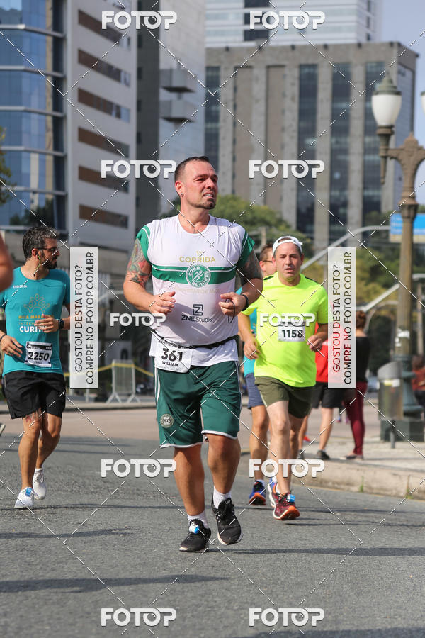 Buy your photos of the eventMeia Maratona Internacional de Curitiba 2018 on Fotop