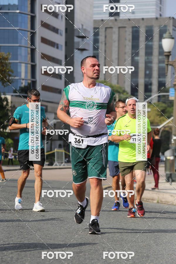 Buy your photos of the eventMeia Maratona Internacional de Curitiba 2018 on Fotop