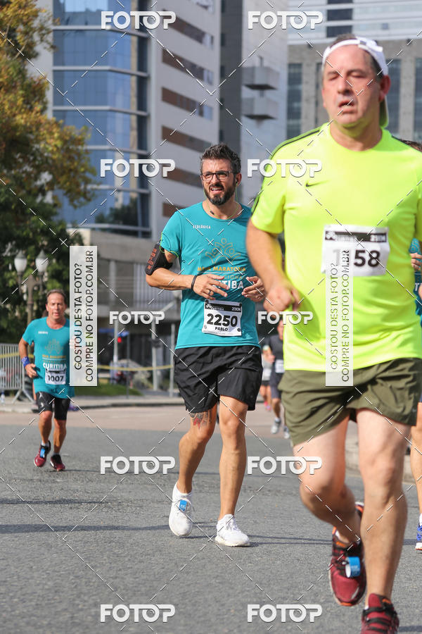 Buy your photos of the eventMeia Maratona Internacional de Curitiba 2018 on Fotop