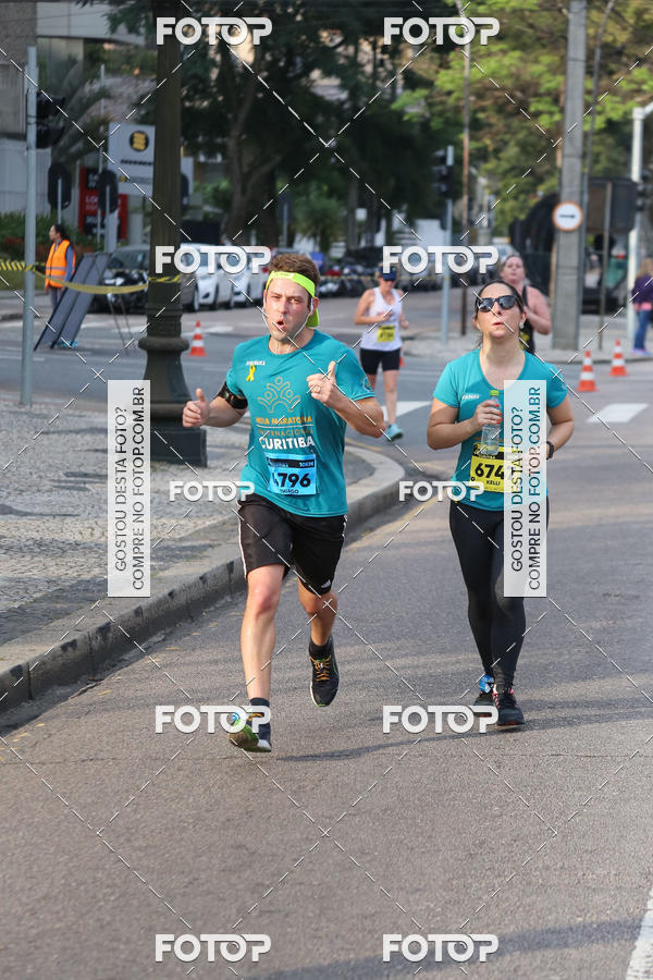 Buy your photos of the eventMeia Maratona Internacional de Curitiba 2018 on Fotop
