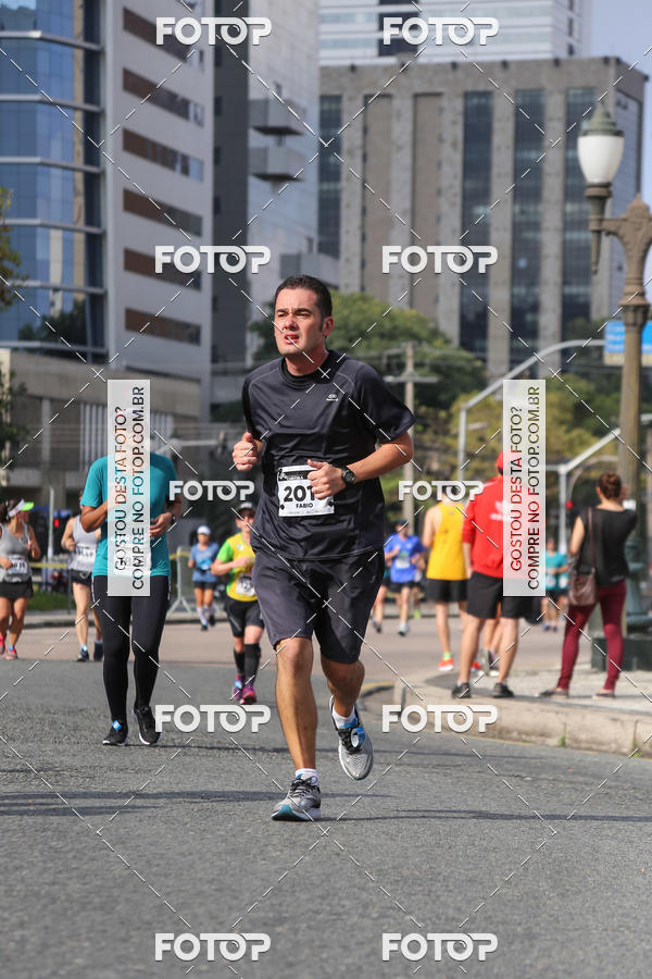 Buy your photos of the eventMeia Maratona Internacional de Curitiba 2018 on Fotop