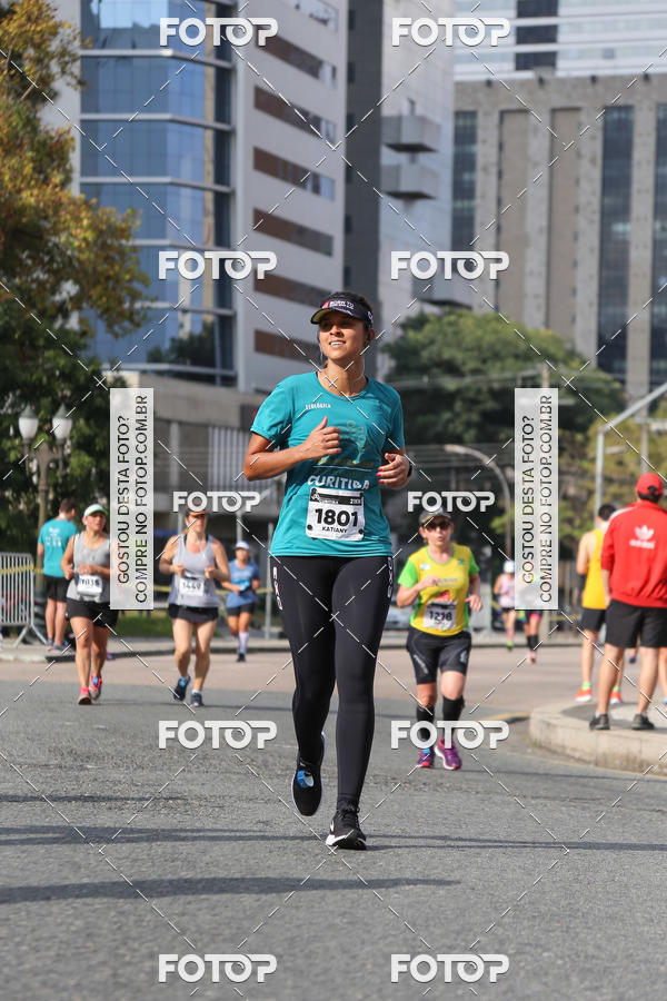 Buy your photos of the eventMeia Maratona Internacional de Curitiba 2018 on Fotop