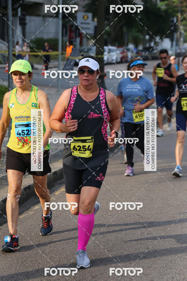 Buy your photos of the eventMeia Maratona Internacional de Curitiba 2018 on Fotop