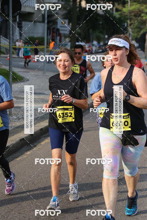 Buy your photos of the eventMeia Maratona Internacional de Curitiba 2018 on Fotop
