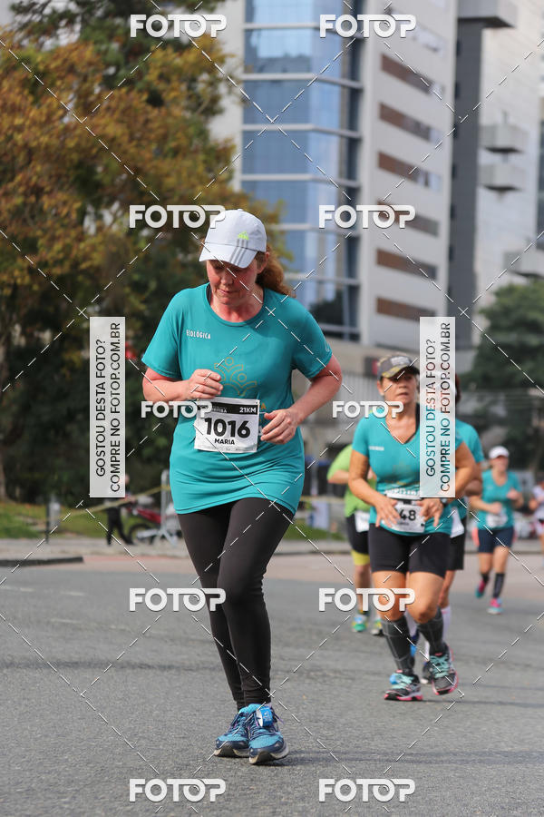 Buy your photos of the eventMeia Maratona Internacional de Curitiba 2018 on Fotop