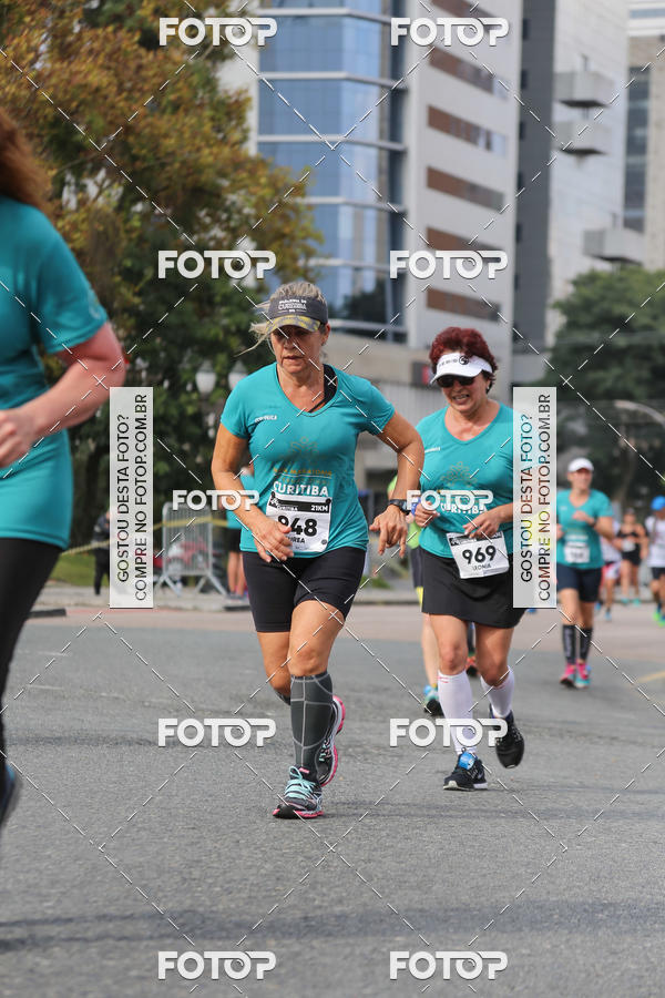 Buy your photos of the eventMeia Maratona Internacional de Curitiba 2018 on Fotop