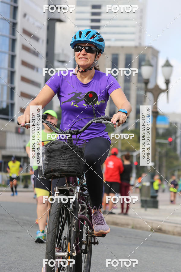 Buy your photos of the eventMeia Maratona Internacional de Curitiba 2018 on Fotop