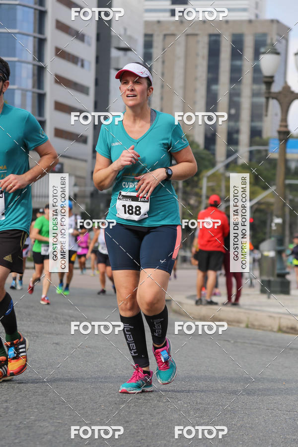 Buy your photos of the eventMeia Maratona Internacional de Curitiba 2018 on Fotop