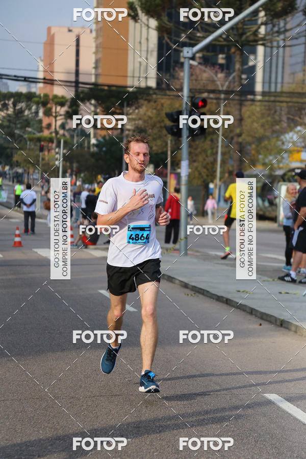 Buy your photos of the eventMeia Maratona Internacional de Curitiba 2018 on Fotop