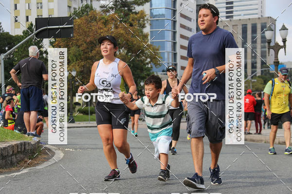 Buy your photos of the eventMeia Maratona Internacional de Curitiba 2018 on Fotop