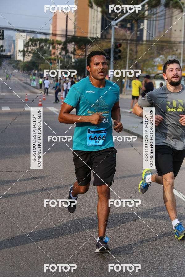 Buy your photos of the eventMeia Maratona Internacional de Curitiba 2018 on Fotop