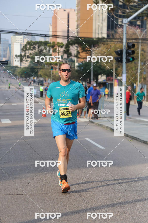 Buy your photos of the eventMeia Maratona Internacional de Curitiba 2018 on Fotop