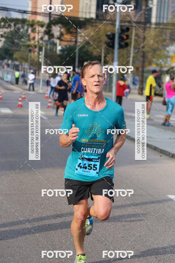Buy your photos of the eventMeia Maratona Internacional de Curitiba 2018 on Fotop