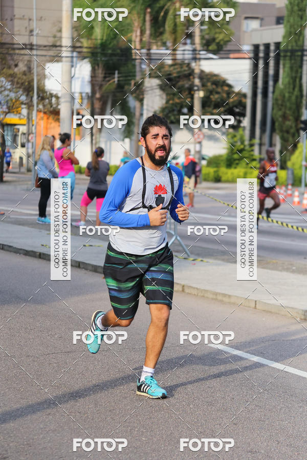 Buy your photos of the eventMeia Maratona Internacional de Curitiba 2018 on Fotop