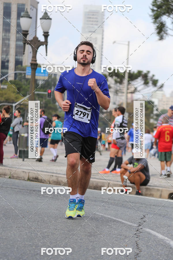 Buy your photos of the eventMeia Maratona Internacional de Curitiba 2018 on Fotop