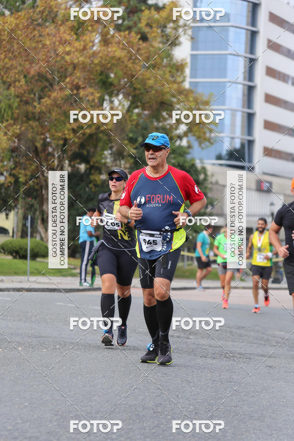 Buy your photos of the eventMeia Maratona Internacional de Curitiba 2018 on Fotop