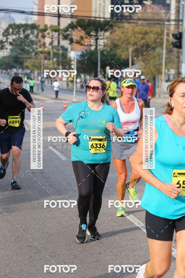 Buy your photos of the eventMeia Maratona Internacional de Curitiba 2018 on Fotop