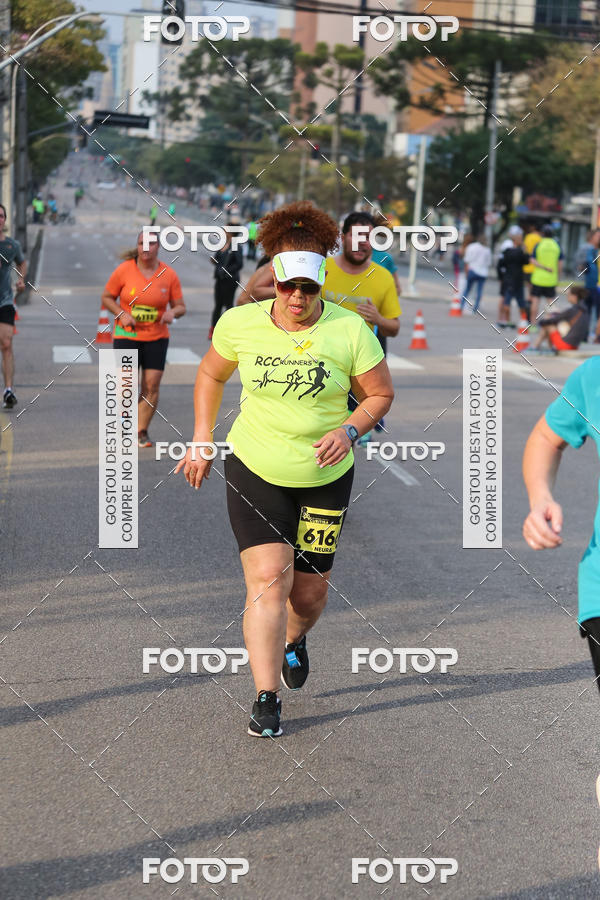Buy your photos of the eventMeia Maratona Internacional de Curitiba 2018 on Fotop