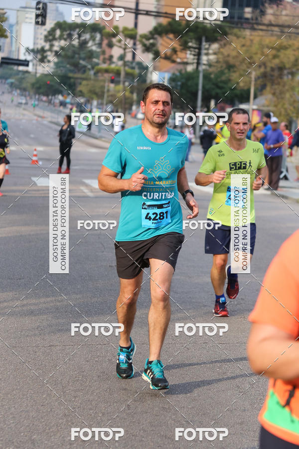 Buy your photos of the eventMeia Maratona Internacional de Curitiba 2018 on Fotop