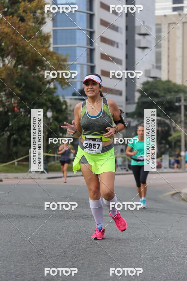 Buy your photos of the eventMeia Maratona Internacional de Curitiba 2018 on Fotop