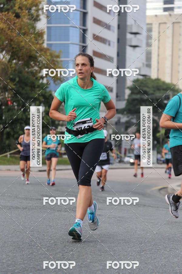 Buy your photos of the eventMeia Maratona Internacional de Curitiba 2018 on Fotop