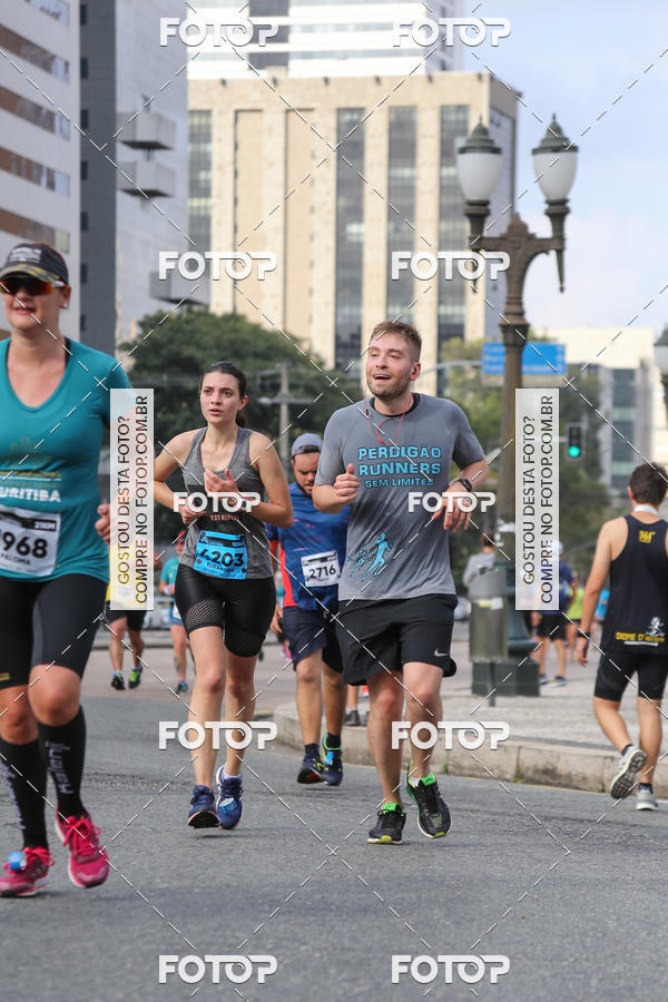 Buy your photos of the eventMeia Maratona Internacional de Curitiba 2018 on Fotop