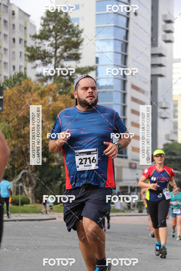 Buy your photos of the eventMeia Maratona Internacional de Curitiba 2018 on Fotop