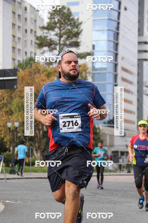 Buy your photos of the eventMeia Maratona Internacional de Curitiba 2018 on Fotop