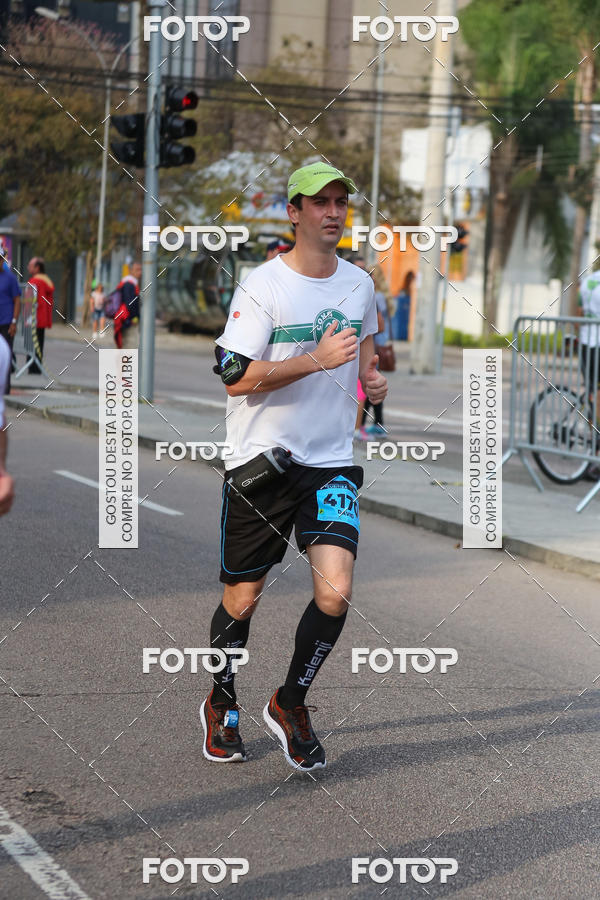 Buy your photos of the eventMeia Maratona Internacional de Curitiba 2018 on Fotop