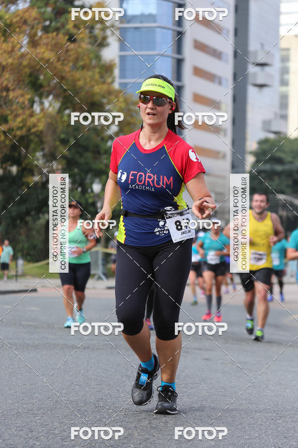 Buy your photos of the eventMeia Maratona Internacional de Curitiba 2018 on Fotop