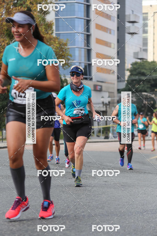 Buy your photos of the eventMeia Maratona Internacional de Curitiba 2018 on Fotop