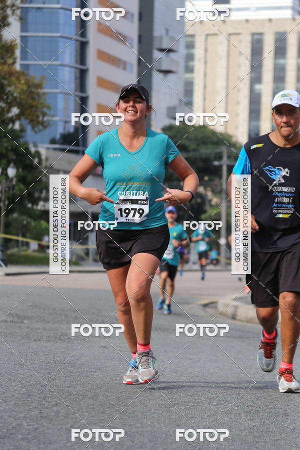 Buy your photos of the eventMeia Maratona Internacional de Curitiba 2018 on Fotop