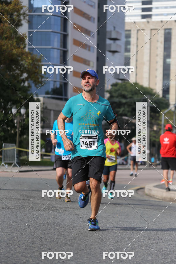 Buy your photos of the eventMeia Maratona Internacional de Curitiba 2018 on Fotop