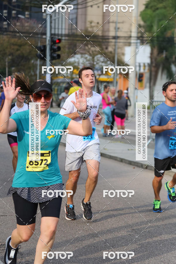 Buy your photos of the eventMeia Maratona Internacional de Curitiba 2018 on Fotop