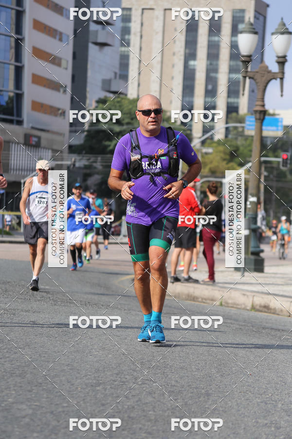 Buy your photos of the eventMeia Maratona Internacional de Curitiba 2018 on Fotop