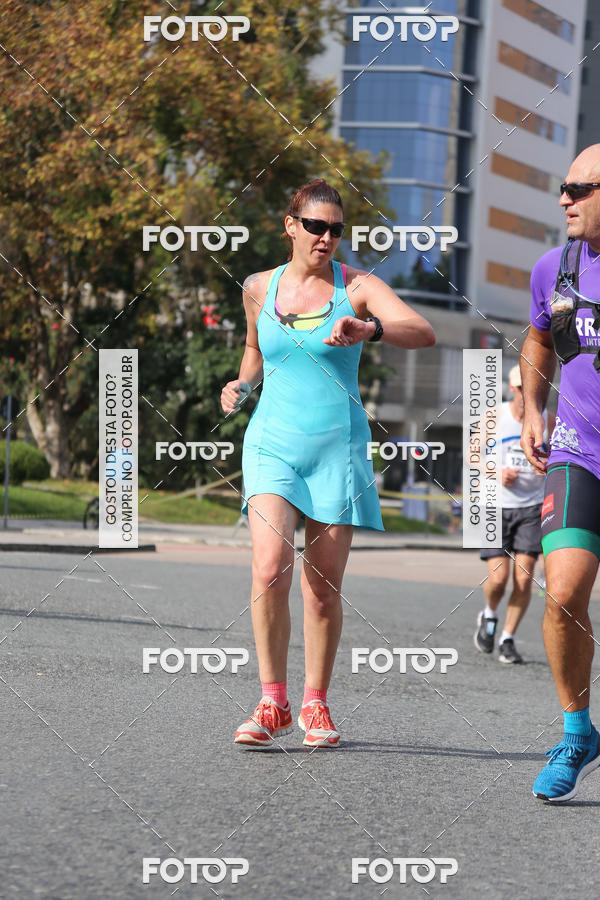 Buy your photos of the eventMeia Maratona Internacional de Curitiba 2018 on Fotop