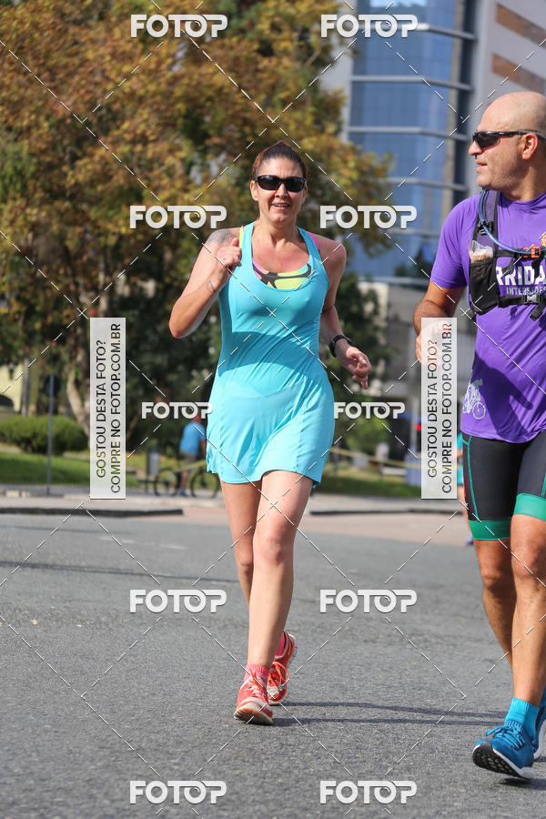Buy your photos of the eventMeia Maratona Internacional de Curitiba 2018 on Fotop