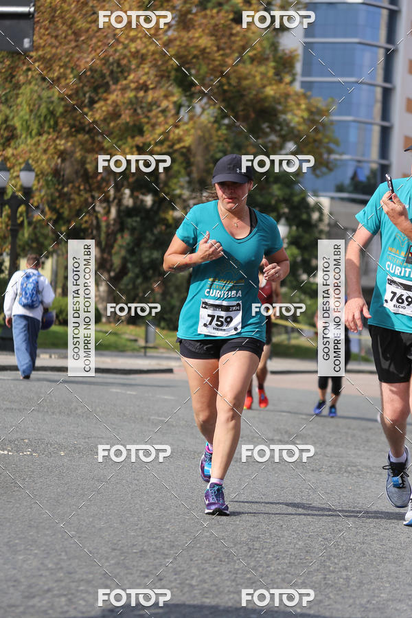 Buy your photos of the eventMeia Maratona Internacional de Curitiba 2018 on Fotop