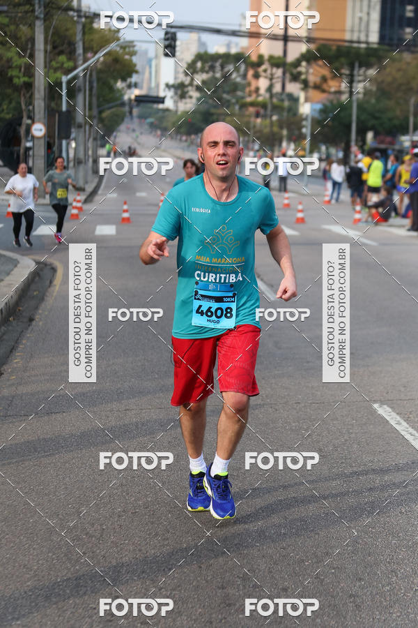 Buy your photos of the eventMeia Maratona Internacional de Curitiba 2018 on Fotop
