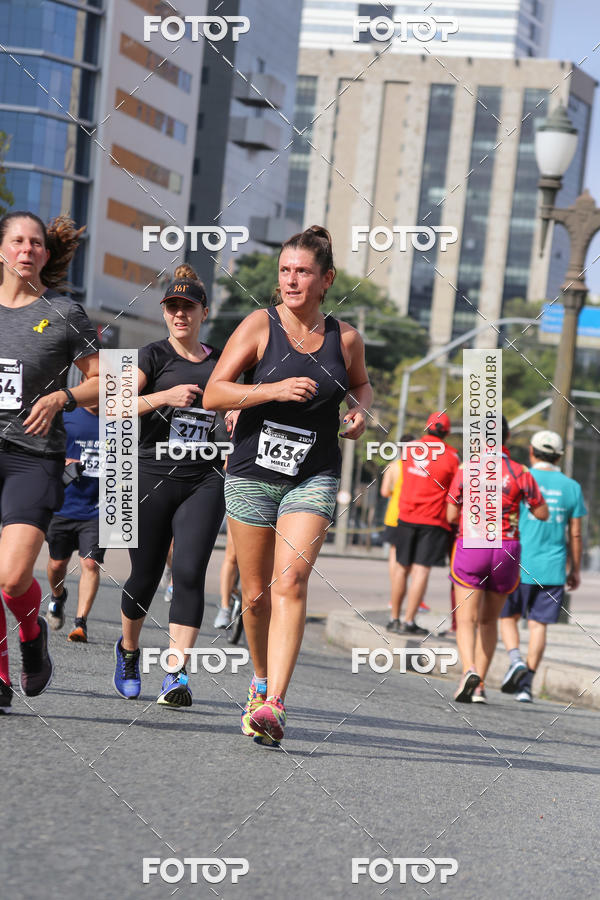 Buy your photos of the eventMeia Maratona Internacional de Curitiba 2018 on Fotop