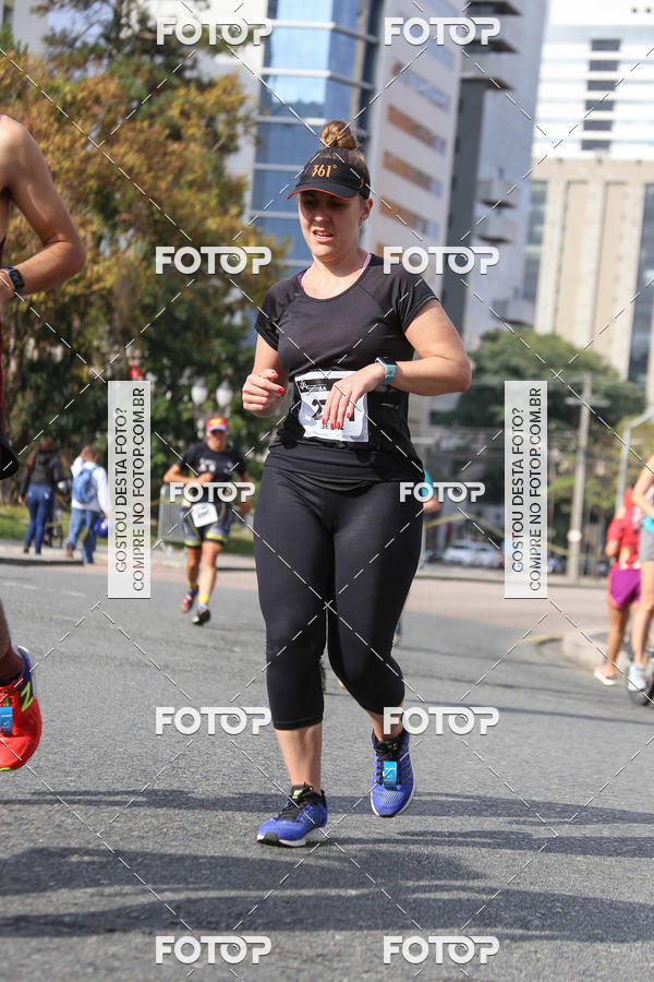Buy your photos of the eventMeia Maratona Internacional de Curitiba 2018 on Fotop