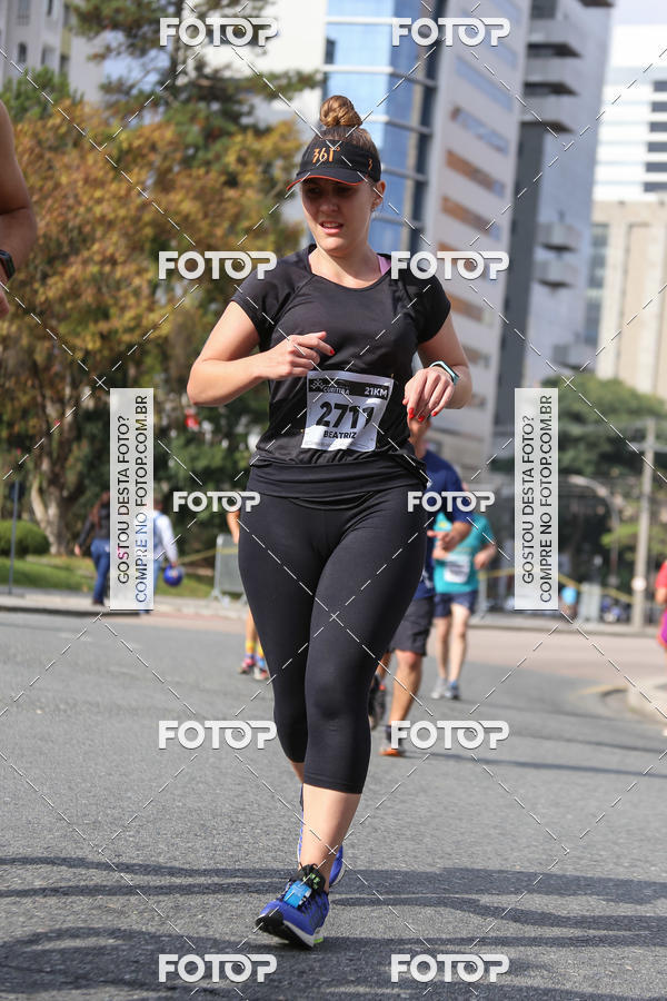 Buy your photos of the eventMeia Maratona Internacional de Curitiba 2018 on Fotop