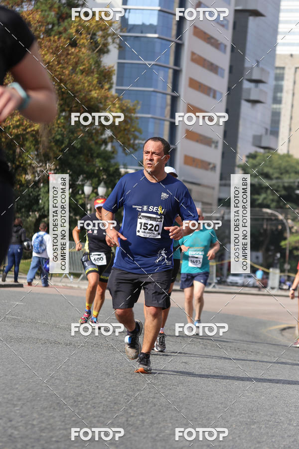 Buy your photos of the eventMeia Maratona Internacional de Curitiba 2018 on Fotop