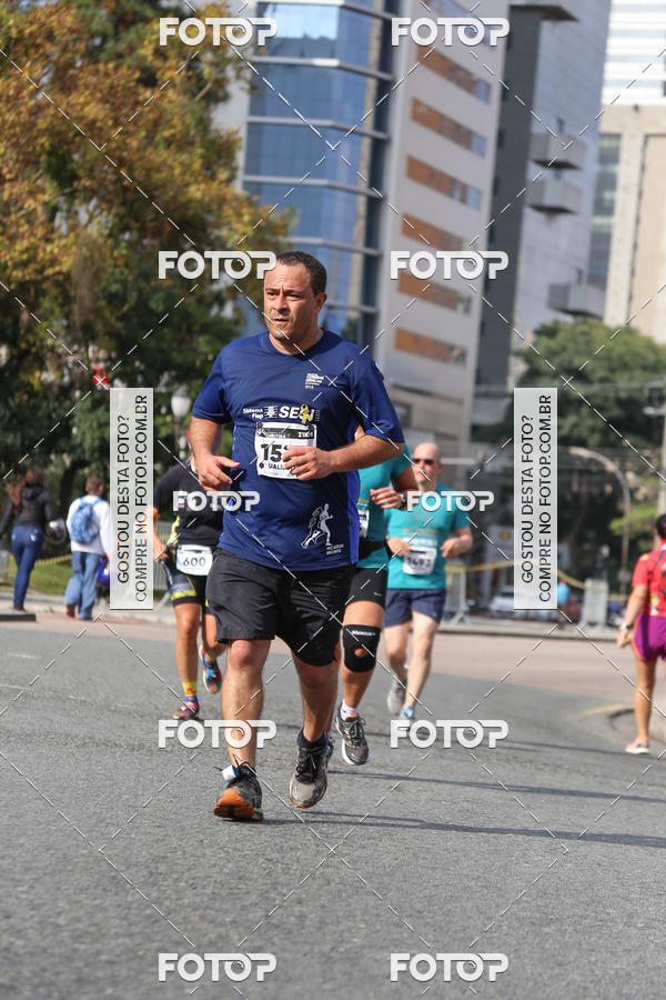 Buy your photos of the eventMeia Maratona Internacional de Curitiba 2018 on Fotop